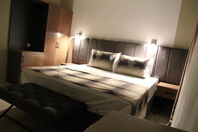 Kispet Deluxe Hotels&Suites Oberhausen  Zewnętrze zdjęcie